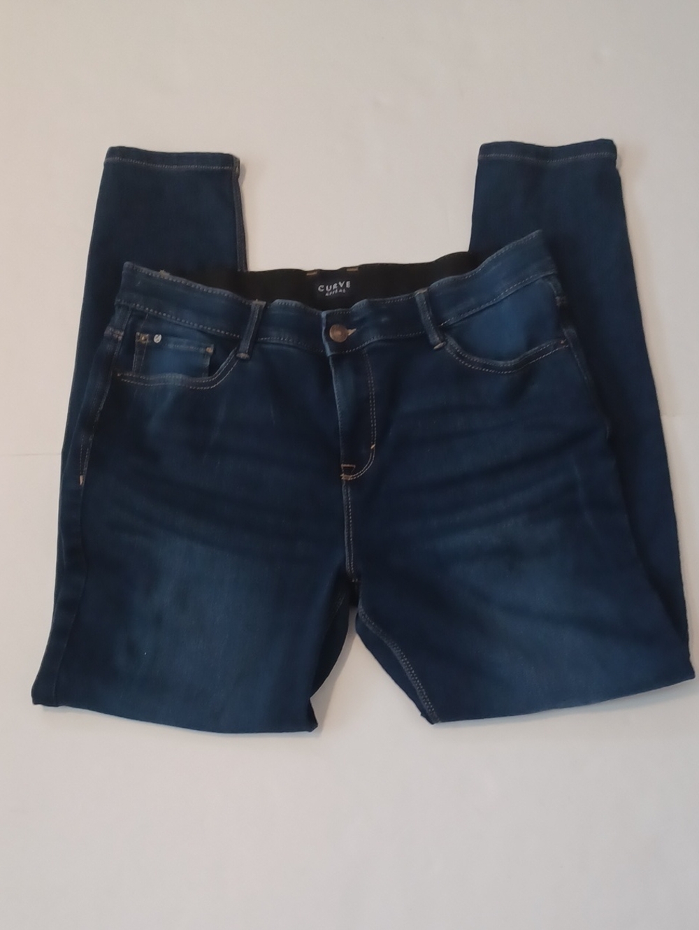 Curve Appeal Jeans Sz.10. Smoothing Panel. W.30".R.10.5"L.28.5. Dark Whiskered.